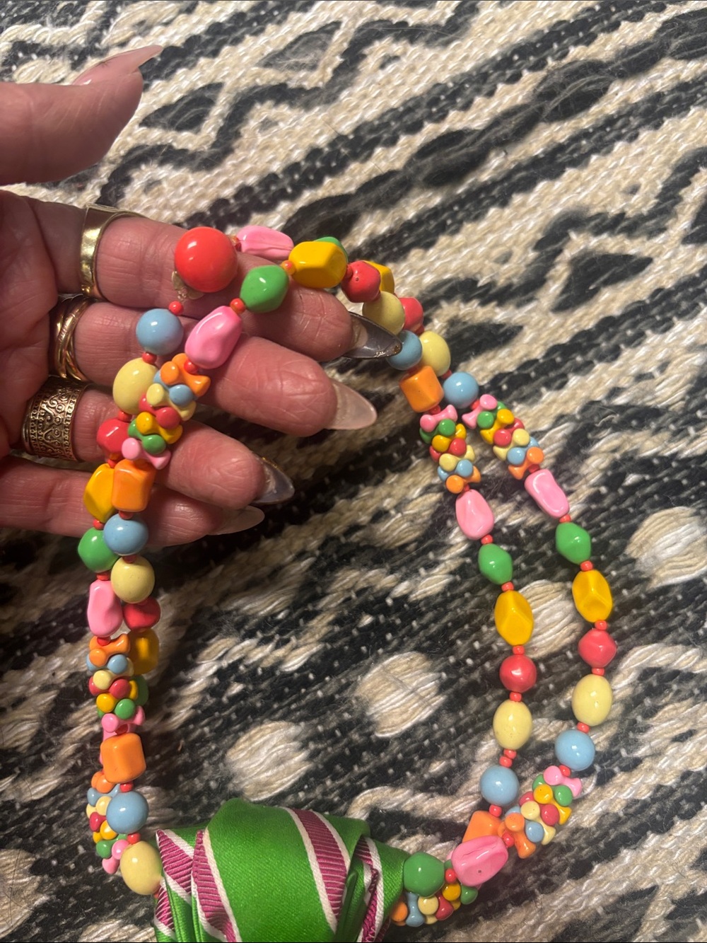 Handmade-Green/Pink Striped Tie Necklace- Vintage - Picture 3 of 4